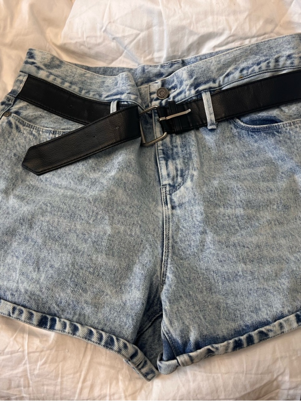 High-Waisted Light Wash Denim Shorts with Black Leather Belt